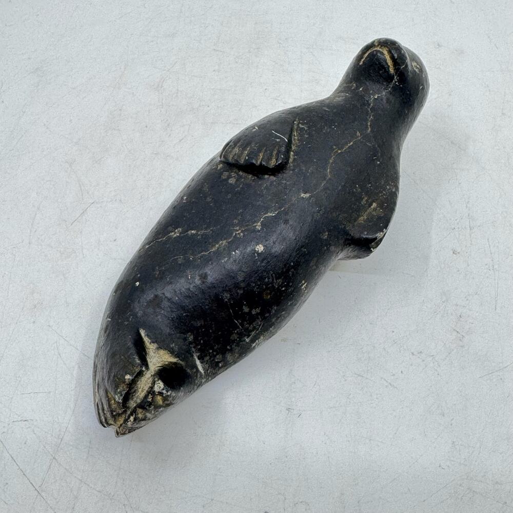 Inuit Handmade Blackstone Reclining Seal Sculpture - Picture 2 of 10